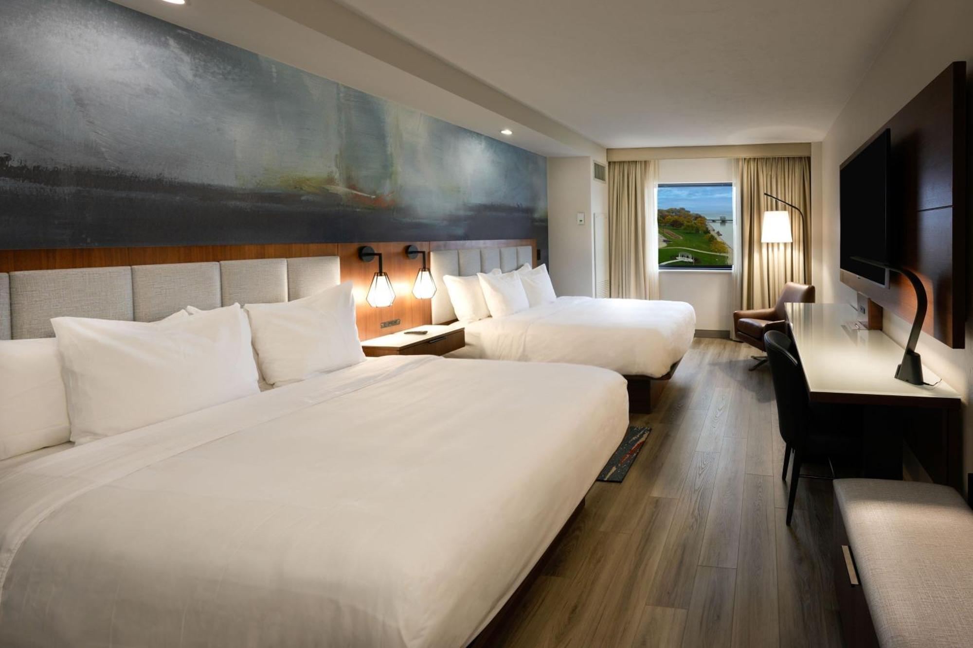 Oshkosh Marriott Waterfront Hotel & Convention Center Esterno foto