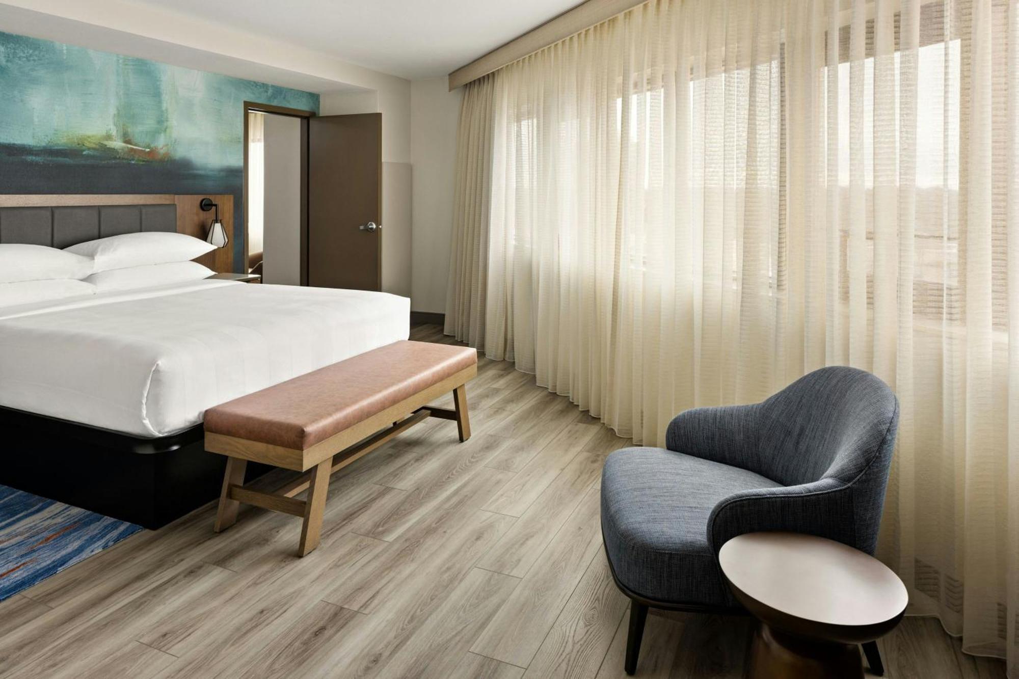 Oshkosh Marriott Waterfront Hotel & Convention Center Esterno foto