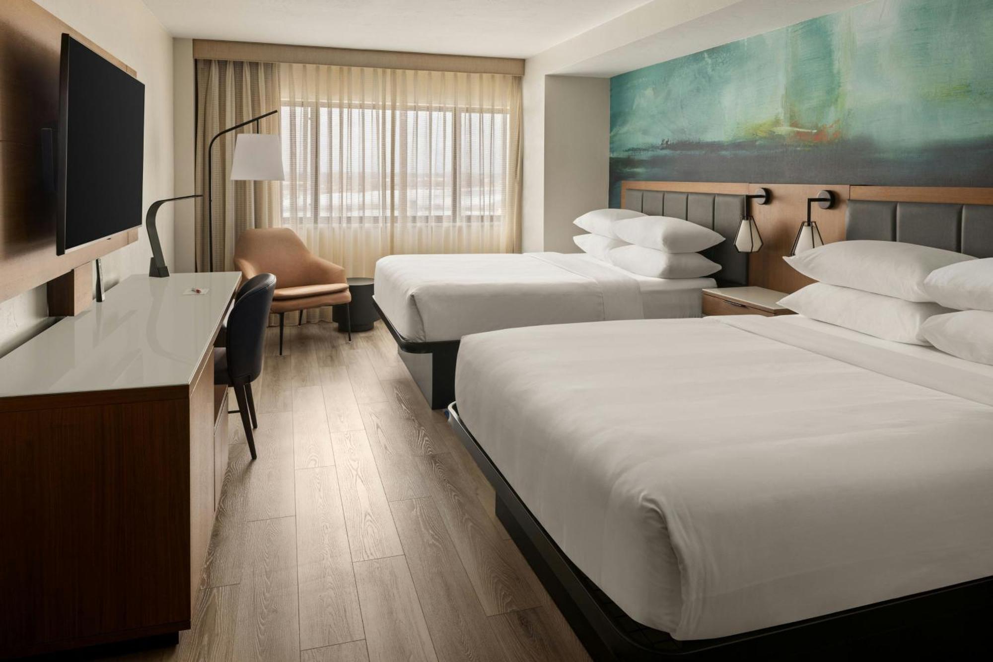 Oshkosh Marriott Waterfront Hotel & Convention Center Esterno foto