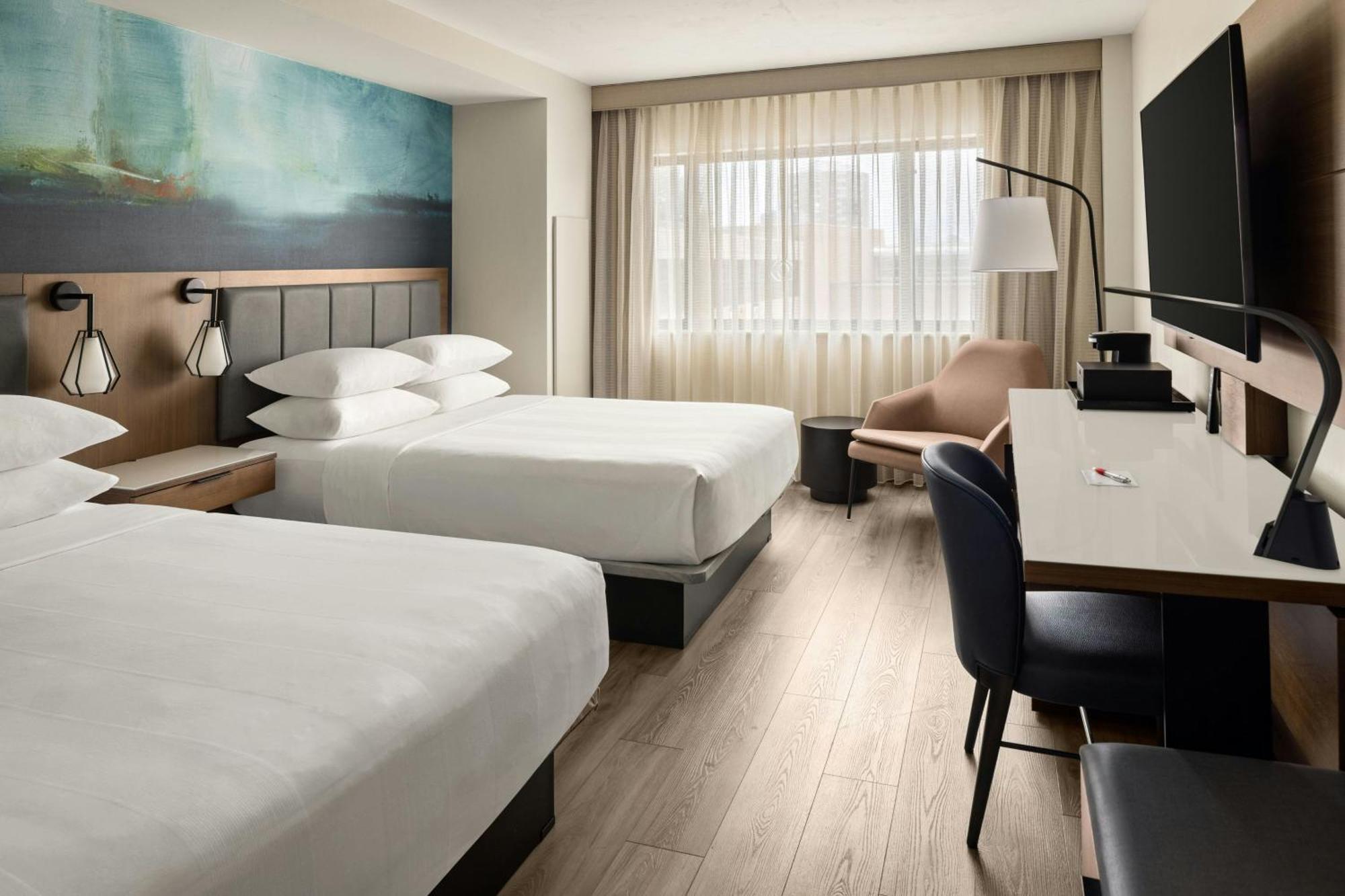Oshkosh Marriott Waterfront Hotel & Convention Center Esterno foto